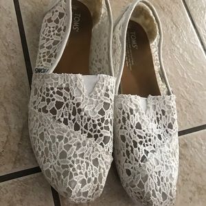 White Lace Toms